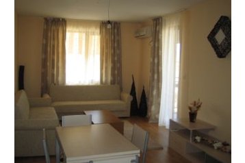 Bulgaria Privát Černomorec, Esterno